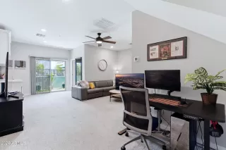 Photo #4: 7038783 Listing