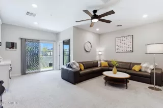 Photo #5: 7038783 Listing