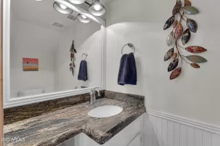 Photo #6: 7038811 Listing 