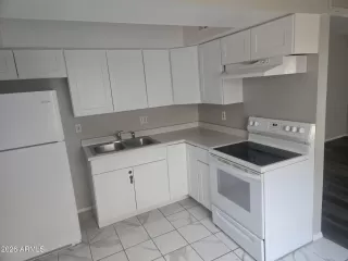Photo #5: 7038870 Listing 