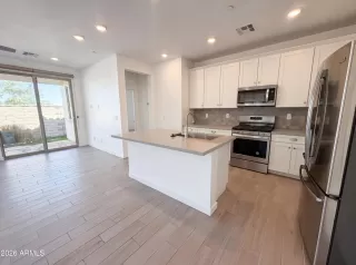 Photo #1: 7038876 Listing