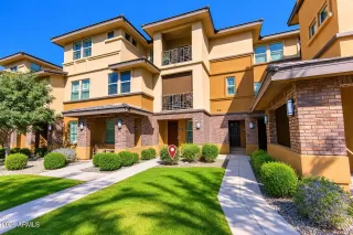 Photo #3: 7039150 Listing