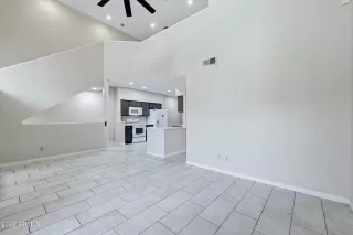 Photo #5: 7039240 Listing