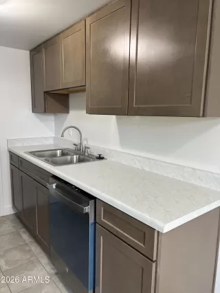 Photo #6: 7039336 Listing