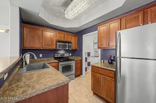 Photo #6: 7039446 Listing