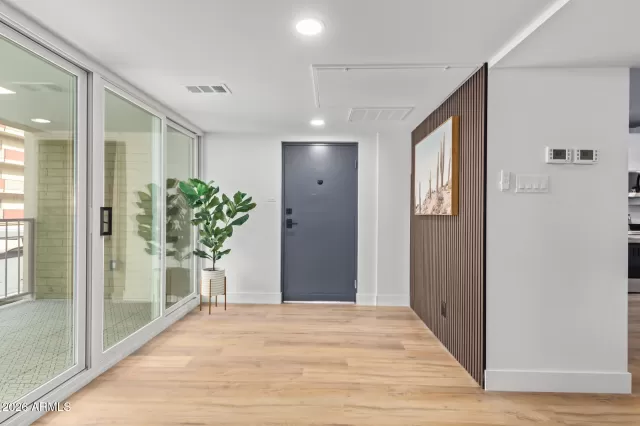 MLS: 7039573 Condo For Sale