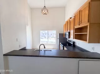 Photo #5: 7039728 Listing