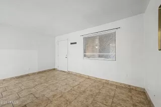 Photo #5: 7039953 Listing