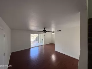 Photo #4: 7040101 Listing