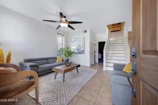 Photo #4: 7040129 Listing