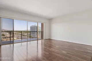 Photo #2: 7040144 Listing