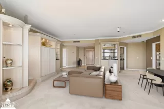 Photo #3: 7040364 Listing
