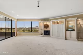 Photo #6: 7040364 Listing