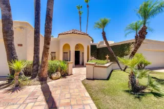Photo #1: 7040395 Listing