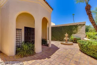 Photo #2: 7040395 Listing