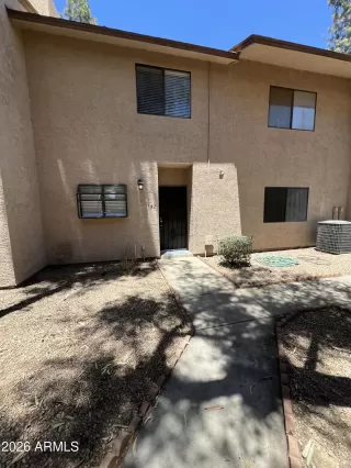 Photo #6: 7040456 Listing