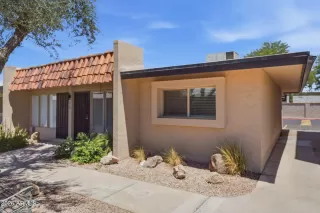 Photo #1: 7040507 Listing