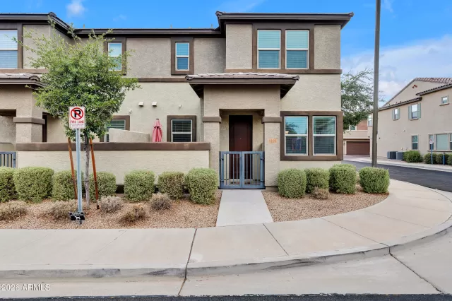 MLS: 7040523 Condo For Sale