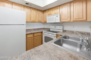 Photo #3: 7040673 Listing 