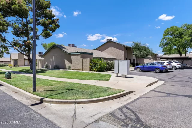 MLS: 7040832 Condo For Sale