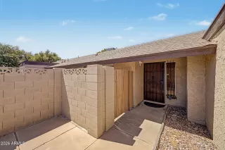 Photo #2: 7040901 Listing
