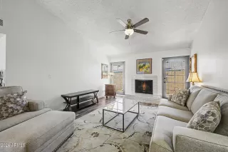Photo #6: 7040901 Listing