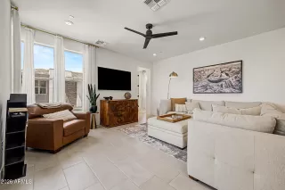 Photo #5: 7040988 Listing