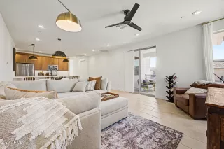 Photo #6: 7040988 Listing