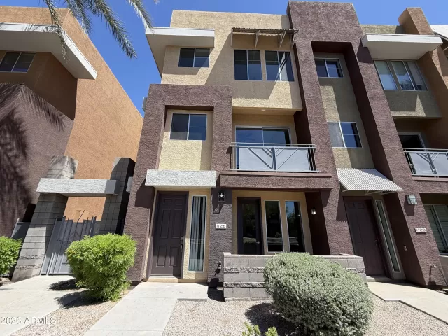MLS: 7041022 Condo For Sale