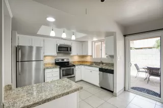 Photo #5: 7041138 Listing