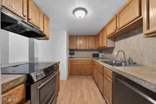 Photo #6: 7041140 Listing 
