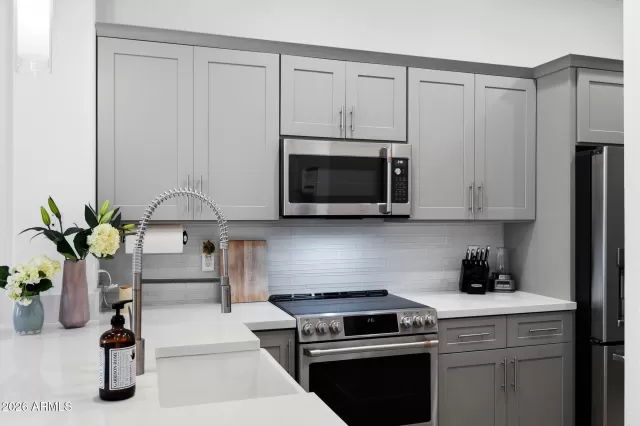 MLS: 7041159 Condo For Sale