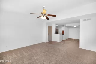 Photo #6: 7041200 Listing