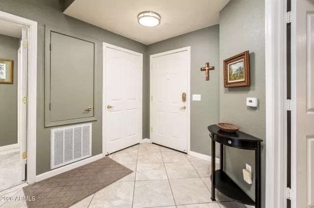 MLS: 7041426 Condo For Sale