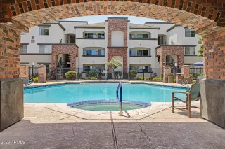 Photo #6: 7041550 Listing