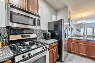 Photo #4: 7041589 Listing