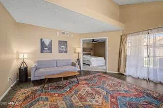 Photo #5: 7041701 Listing