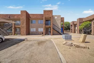 More Details about MLS # 7042050 : 3810 N MARYVALE PARKWAY 2016#2016