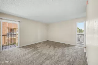 Photo #5: 7042050 Listing