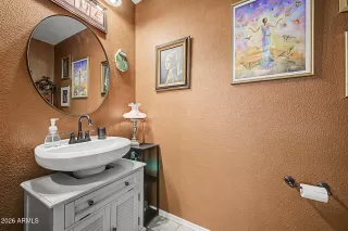 Photo #4: 7042157 Listing