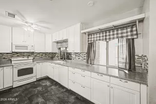 Photo #5: 7042175 Listing