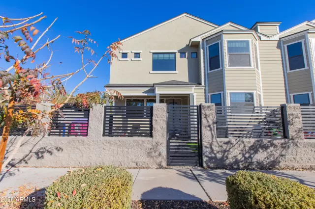 MLS: 7042302 Condo For Sale