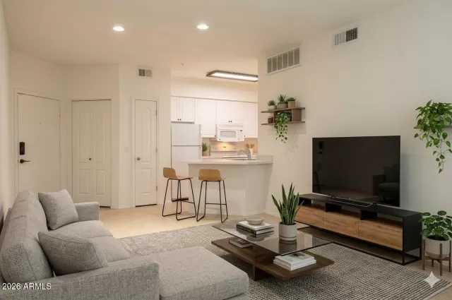 MLS: 7042364 Condo For Sale