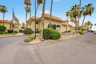 Photo #2: 7042399 Listing