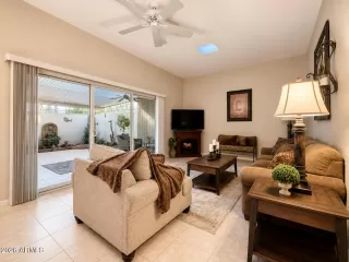 Photo #6: 7042442 Listing