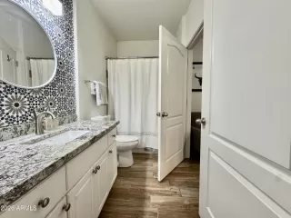 Photo #5: 7042486 Listing 