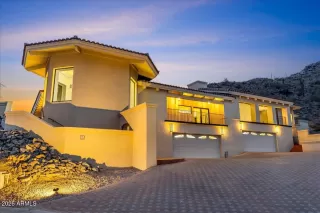 Photo #6: 7042767 Listing