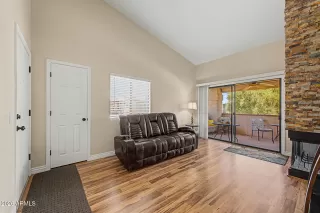 Photo #3: 7042886 Listing