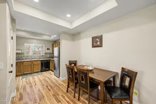 Photo #5: 7042886 Listing