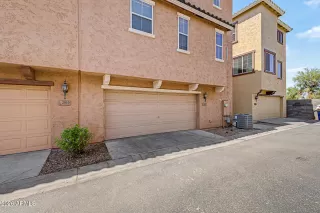 Photo #3: 7043072 Listing